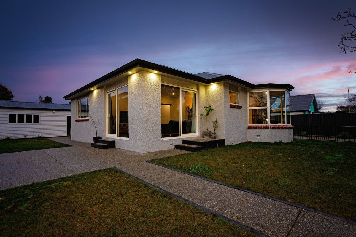 85 Abbot Street, Waverley, Invercargill - Carousel 1