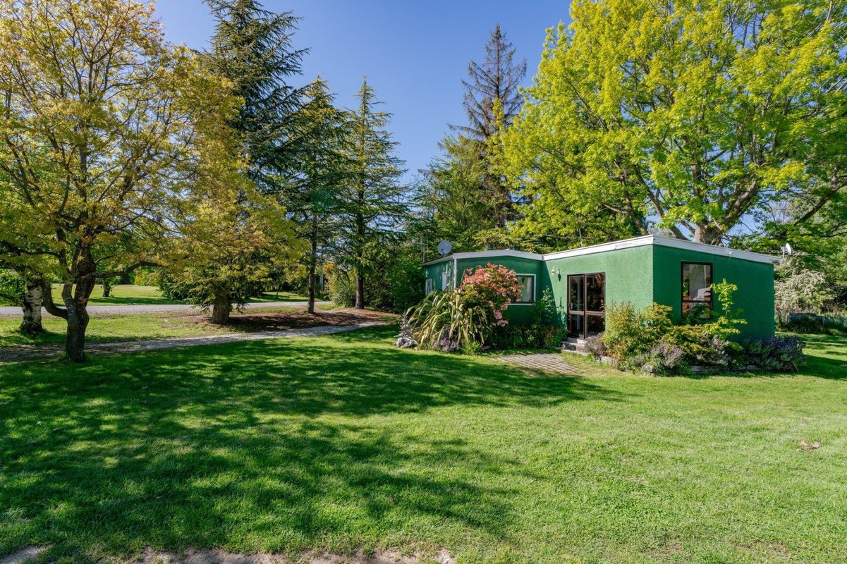 18 Kidson Lane, Wanaka - Carousel 1