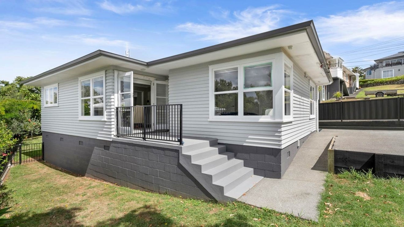 7 Boyd Avenue, Royal Oak, Auckland - Carousel 1