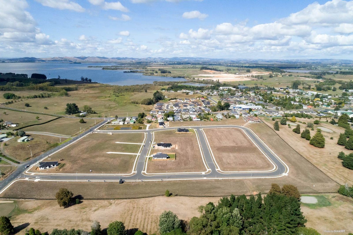 41 Murray Ward Drive, Te Kauwhata, Te Kauwhata - Carousel 2