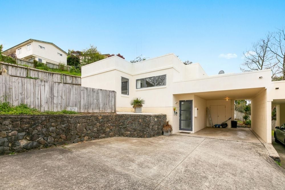 68 Tom Muir Drive, Gate Pa, Tauranga - Carousel 1
