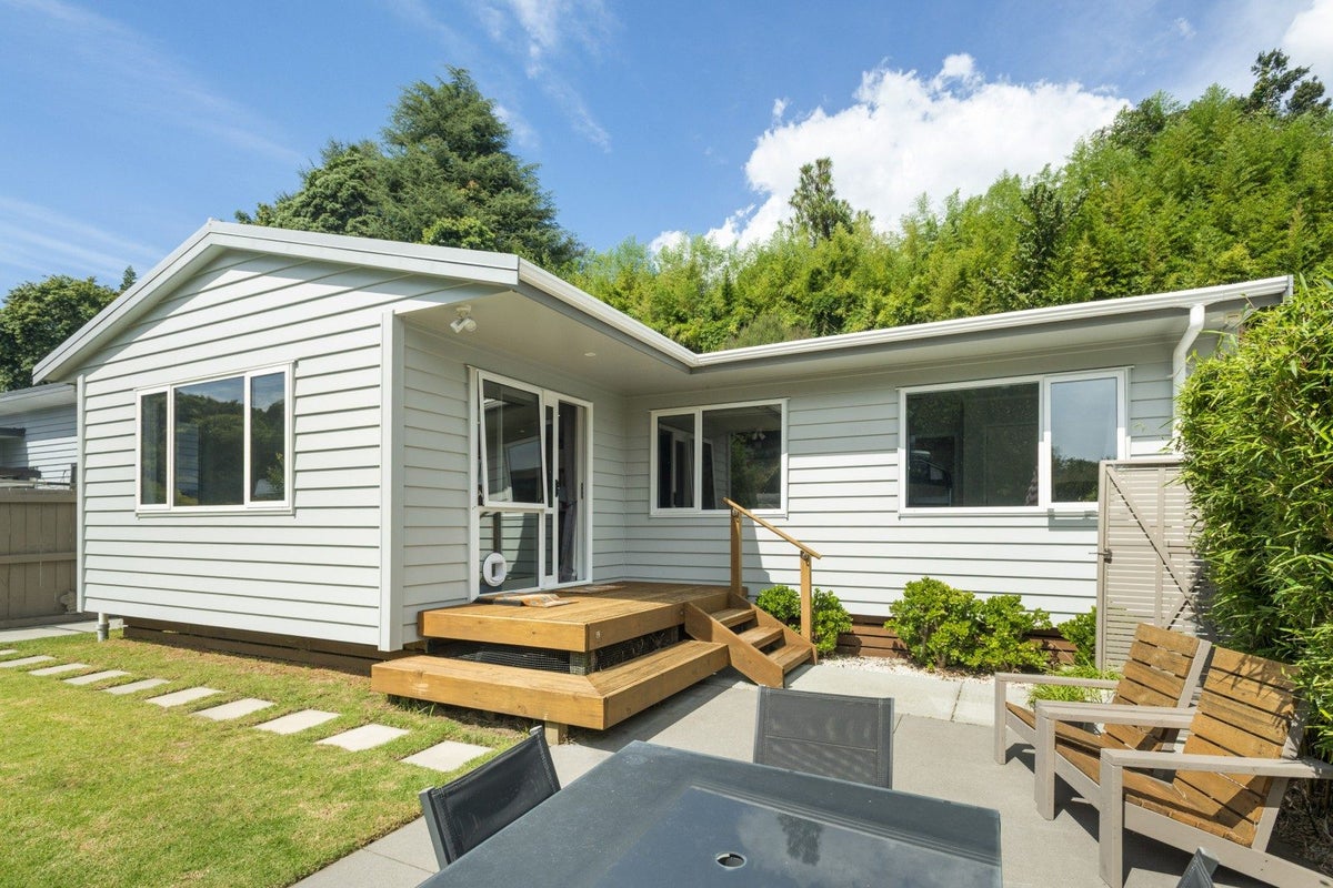 6 Hughan Craig Place, Gate Pa, Tauranga - Carousel 2