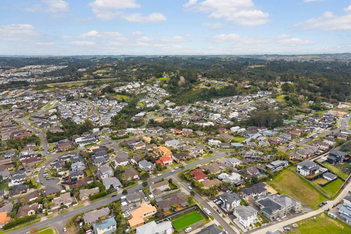 7 Richard Hill Close, Fairview Heights, Auckland - Carousel 34