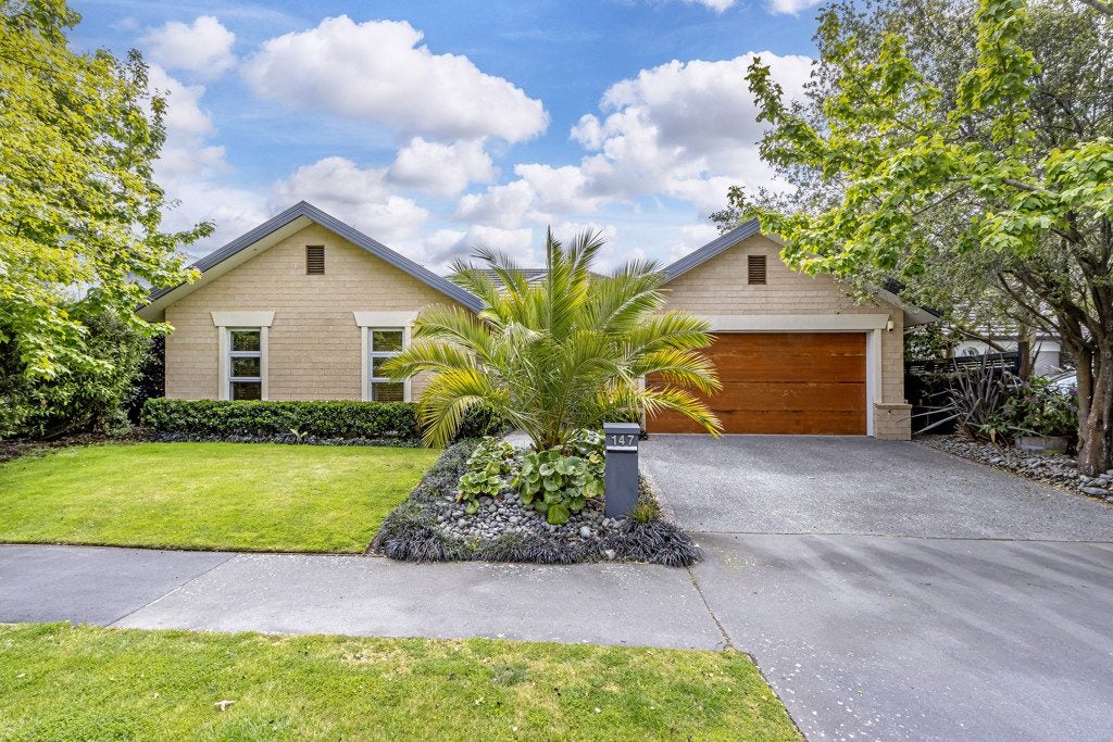 147 Hussey Road, Northwood, Christchurch - Carousel 1