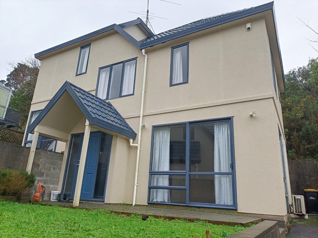 42 Thurleigh Grove, Karori, Wellington - Carousel 1