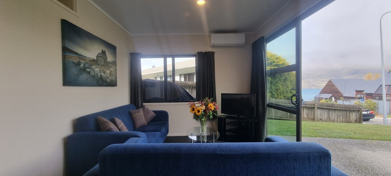 25 Sainsbury Road, Fernhill, Queenstown - Carousel 1