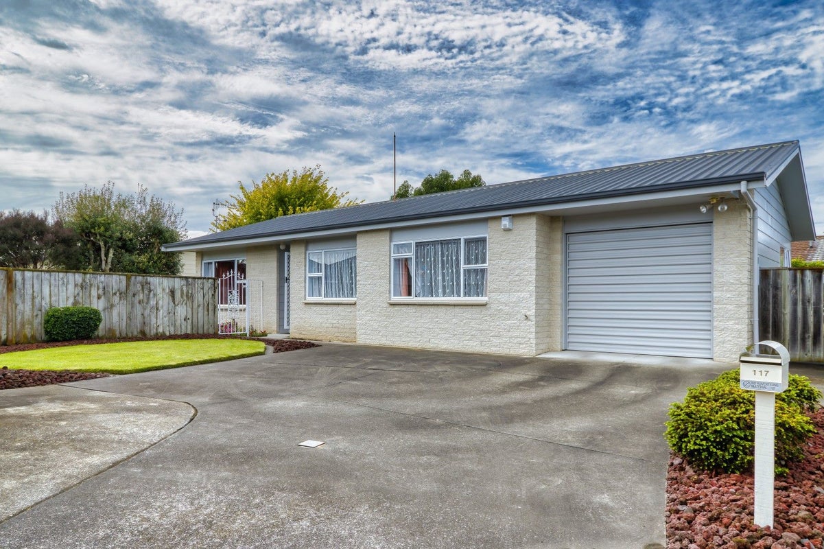 117 Avondale Road, Greenmeadows, Napier - Carousel 1