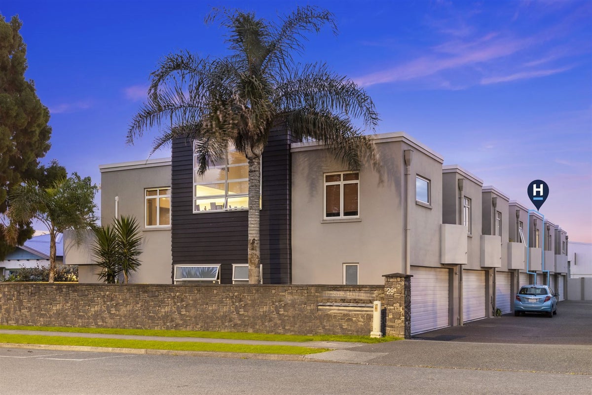 5/29 Third Avenue, Tauranga, Tauranga - Carousel 1