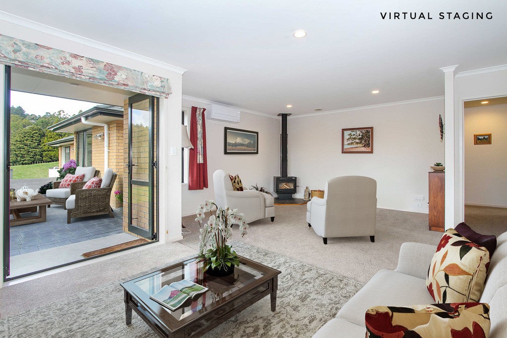 39 Lloyd Drive, Silverdale - Carousel 2