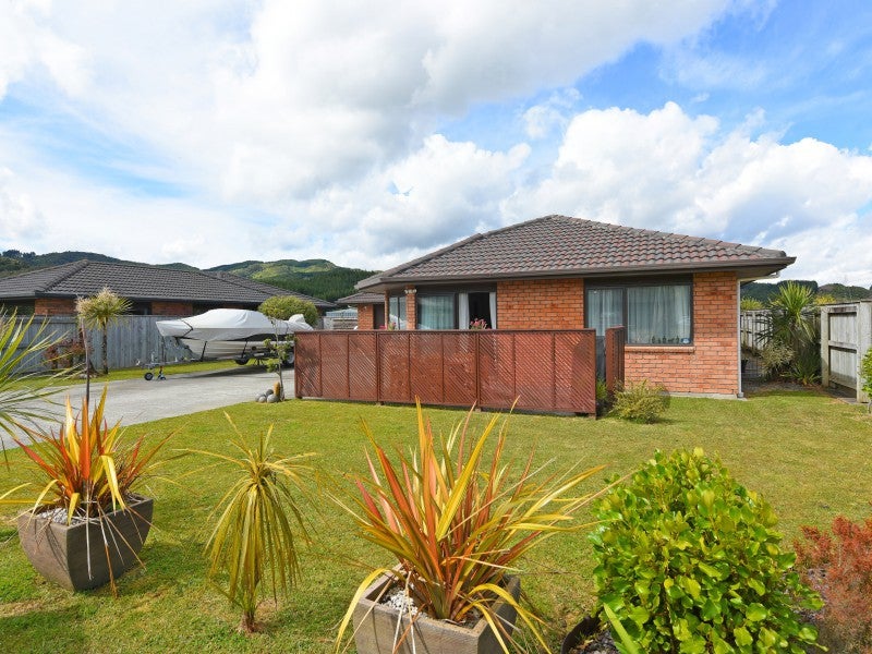 21 Percy Kinsman Crescent, Riverstone Terraces, Upper Hutt - Carousel 17