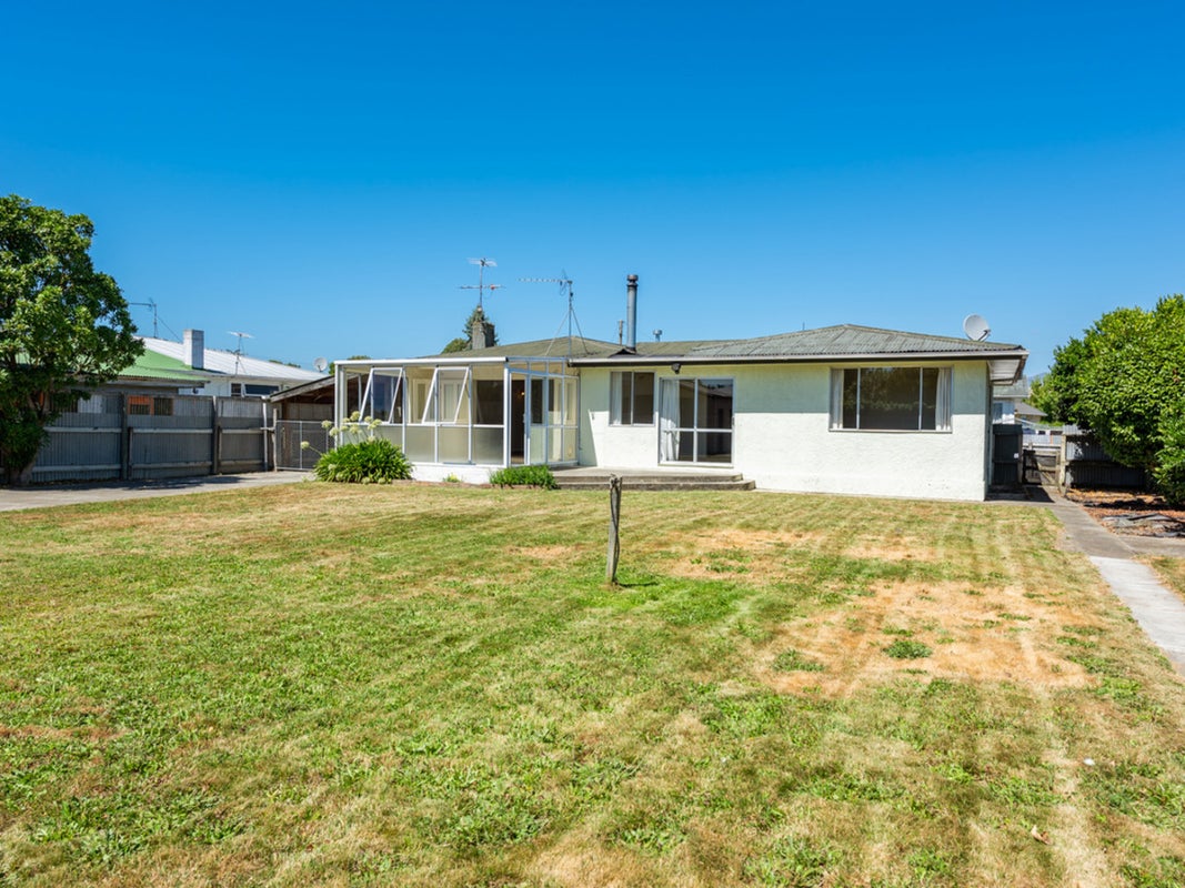 28 Lucas Street, Riversdale, Blenheim - Carousel 1