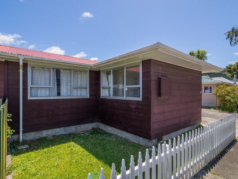 43 McParland Street, Ebdentown, Upper Hutt - Carousel 2
