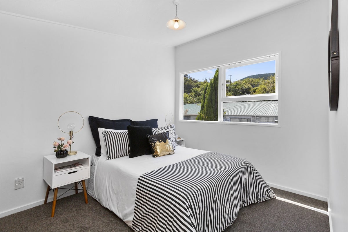 3/21 Collins Avenue, Tawa, Wellington - Carousel 2