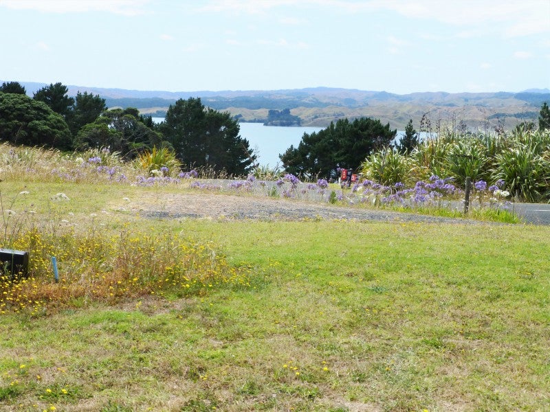 147 Maukutea Drive, Kawhia, Kawhia - Carousel 1
