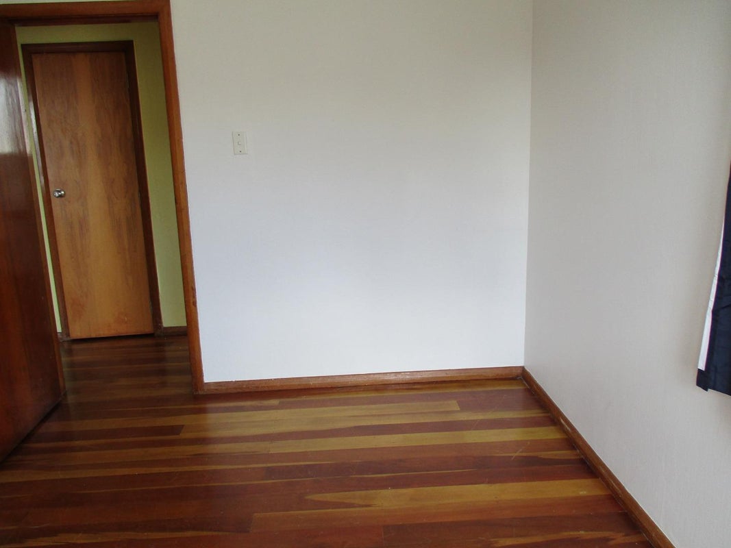 37 Hukatai Street, Elsdon, Porirua - Carousel 1