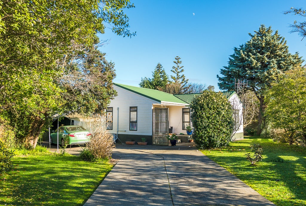 9 Raine Street, Whanganui East, Whanganui - Carousel 1