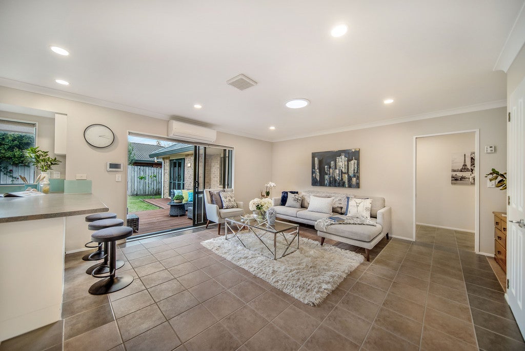13 Tolben Place, Golflands, Auckland - Carousel 2
