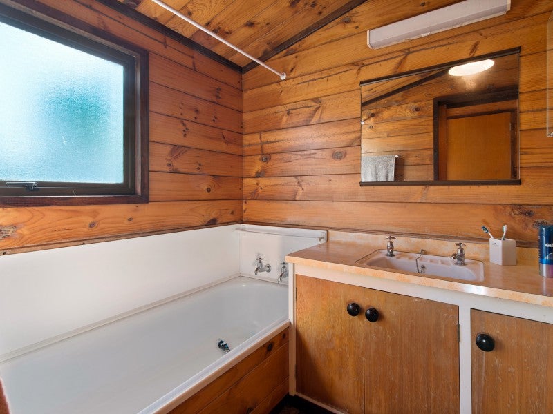 1 Camellia Drive, Ngongotaha, Rotorua - Carousel 12