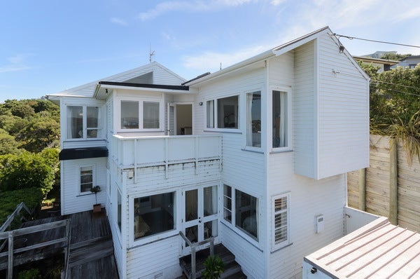 26 Tai Paku Paku Road, Karaka Bays, Wellington - Carousel 2