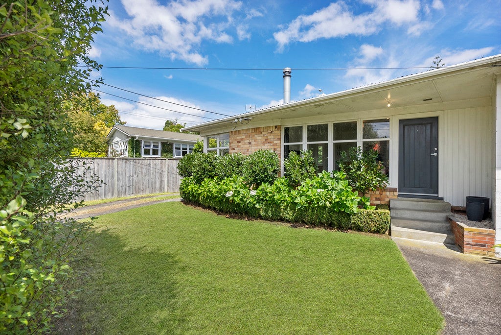 1/20 Graham Avenue, Te Atatu Peninsula, Auckland - Carousel 2