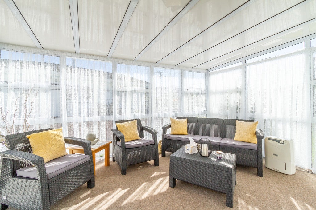 37 Karamu Crescent, Wainuiomata, Lower Hutt - Carousel 1