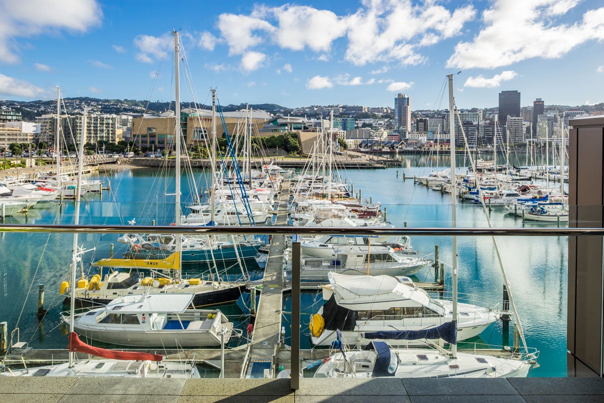 3B/5 Clyde Quay Wharf, Te Aro, Wellington - Carousel 1