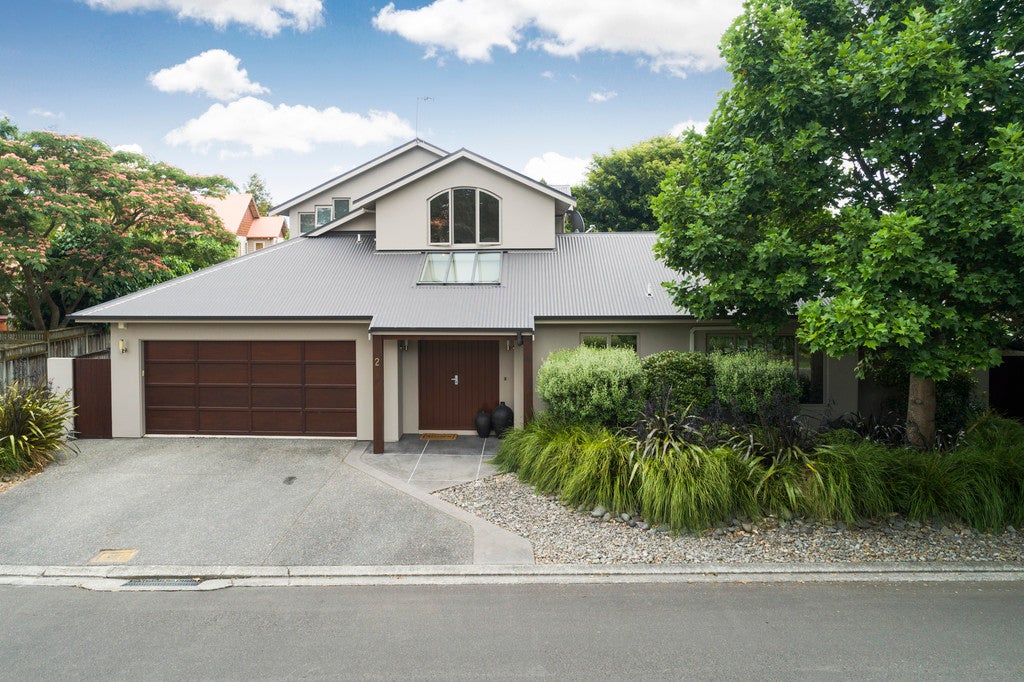 2 Pastoral Lane, Hokowhitu, Palmerston North - Carousel 1