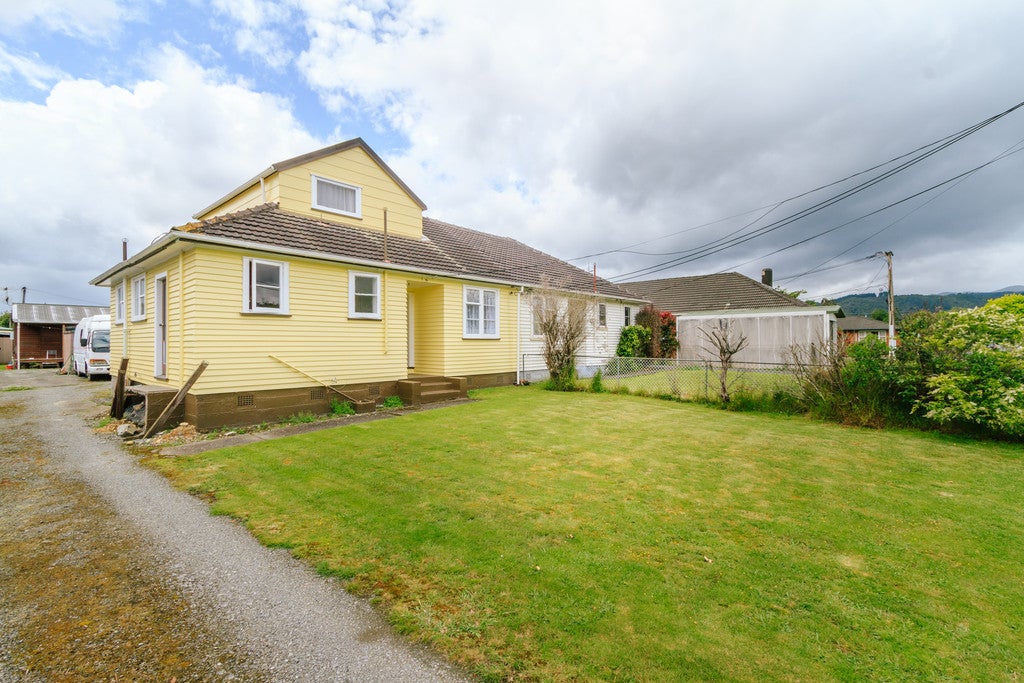 3 Sutherland Avenue, Silverstream, Upper Hutt - Carousel 20