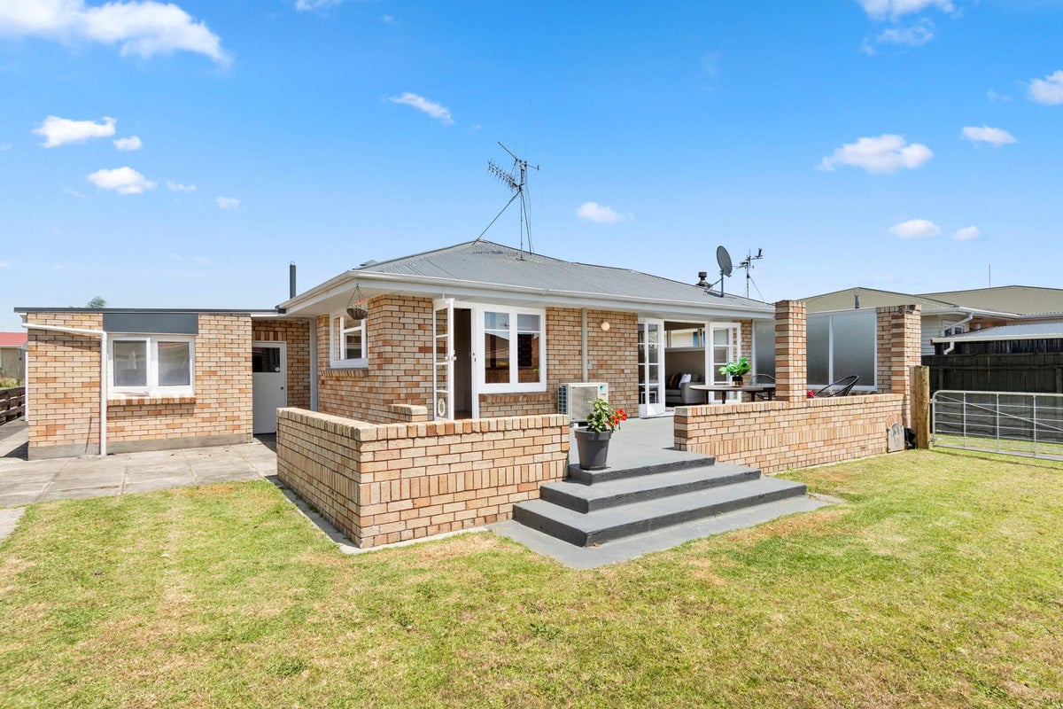 23 Emmett Street, Greerton, Tauranga - Carousel 2