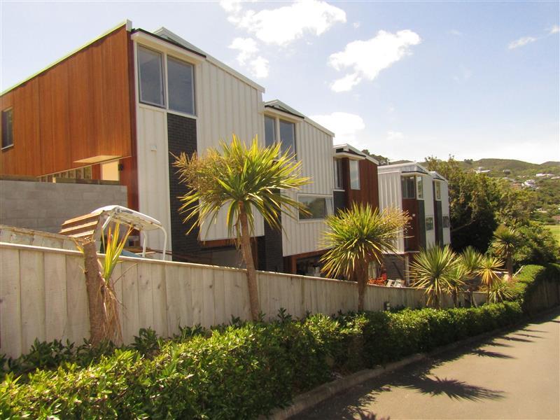 1/36 Makara Road, Karori, Wellington - Carousel 1