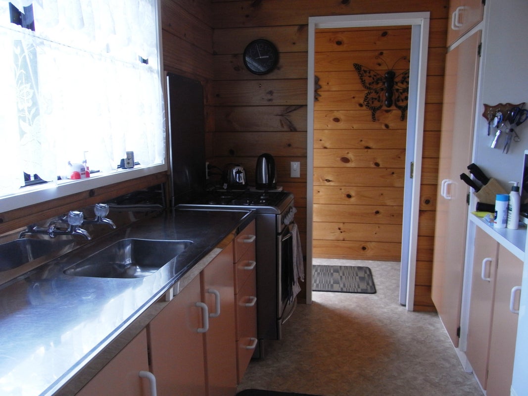 1C Cedar Drive, Aramoho, Whanganui - Carousel 2