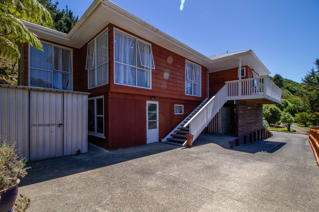 29E McGowan Road, Wainuiomata, Lower Hutt - Carousel 2