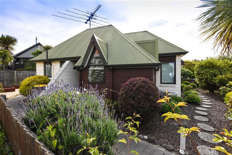 4 Crewe Street, Maryhill, Dunedin - Carousel 1