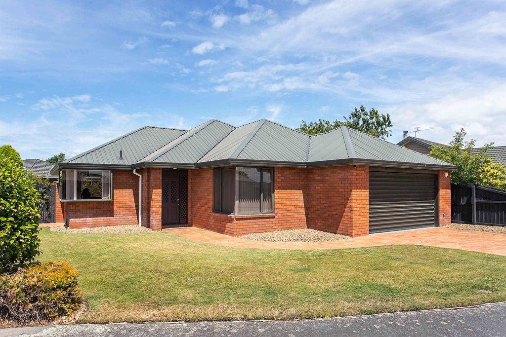 22 Sea Eagles Place, North New Brighton, Christchurch - Carousel 1