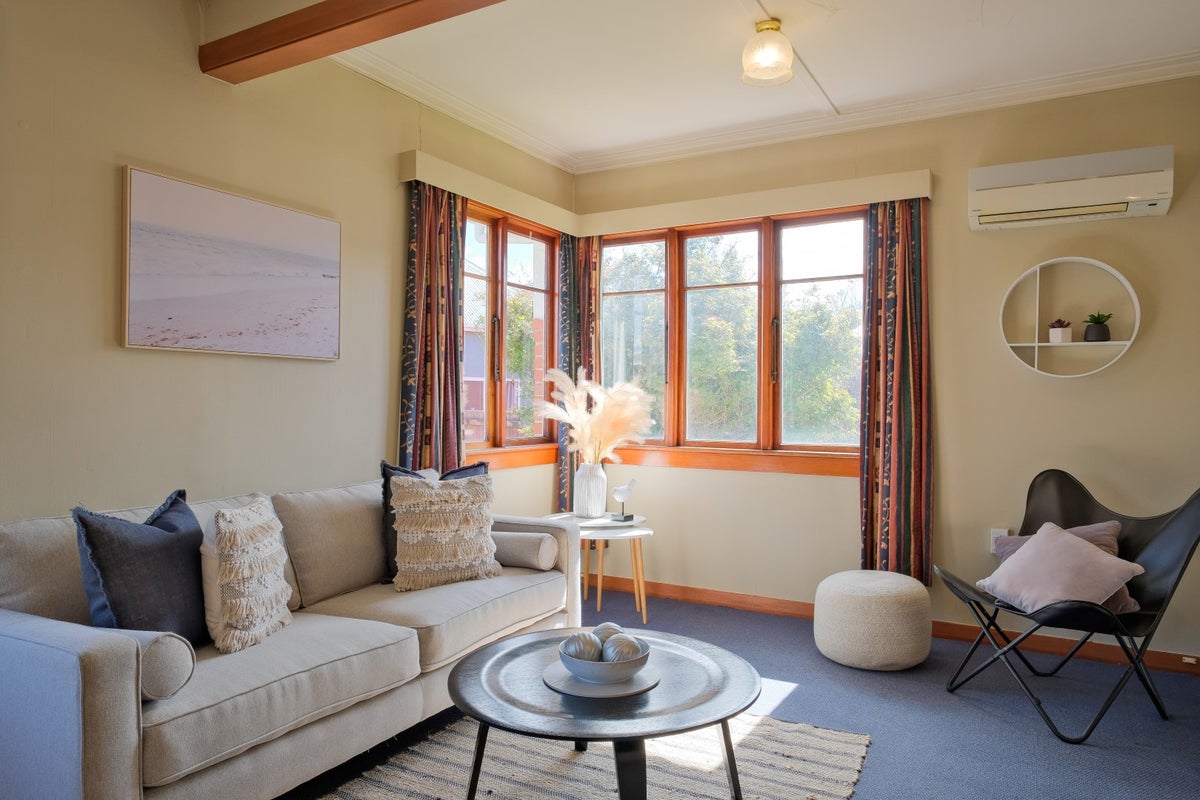 14 Royal Crescent, Saint Kilda, Dunedin - Carousel 2