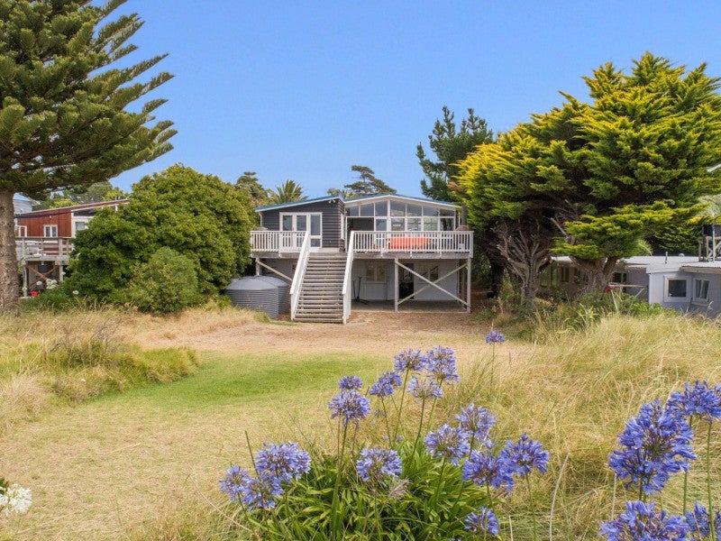81 Blue Pacific Parade, Riversdale Beach, Masterton - Carousel 17