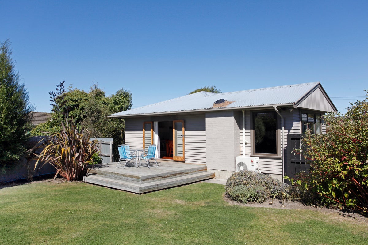 24 Beatrice Place, Avonhead, Christchurch - Carousel 1