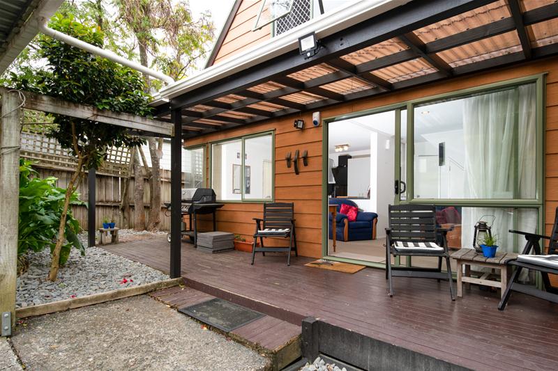 1/39 Vina Place, Massey, Auckland - Carousel 2