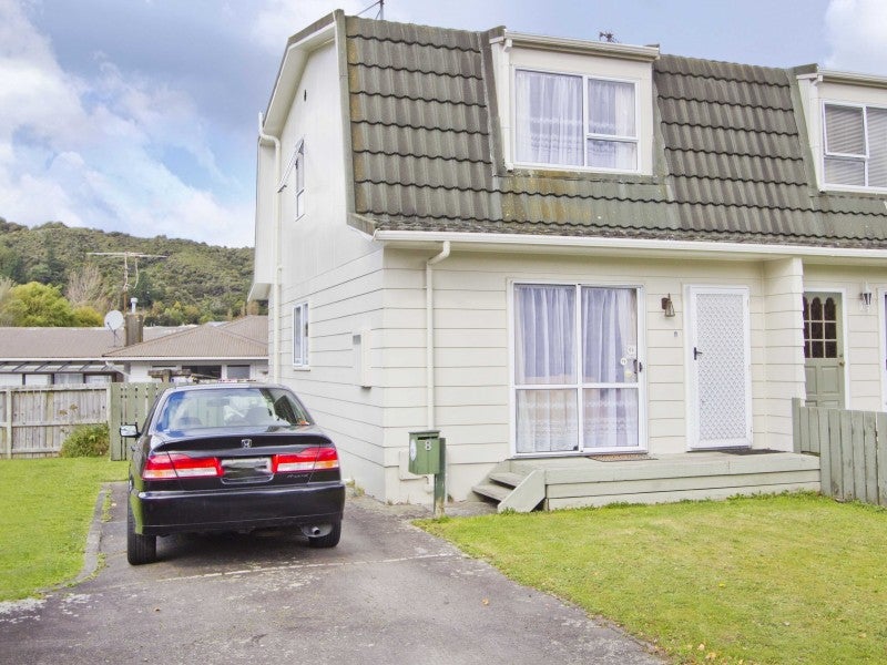 8 Wagon Road, Stokes Valley, Lower Hutt - Carousel 1