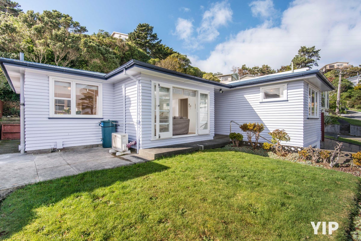 23 Omega Street, Newlands, Wellington - Carousel 2
