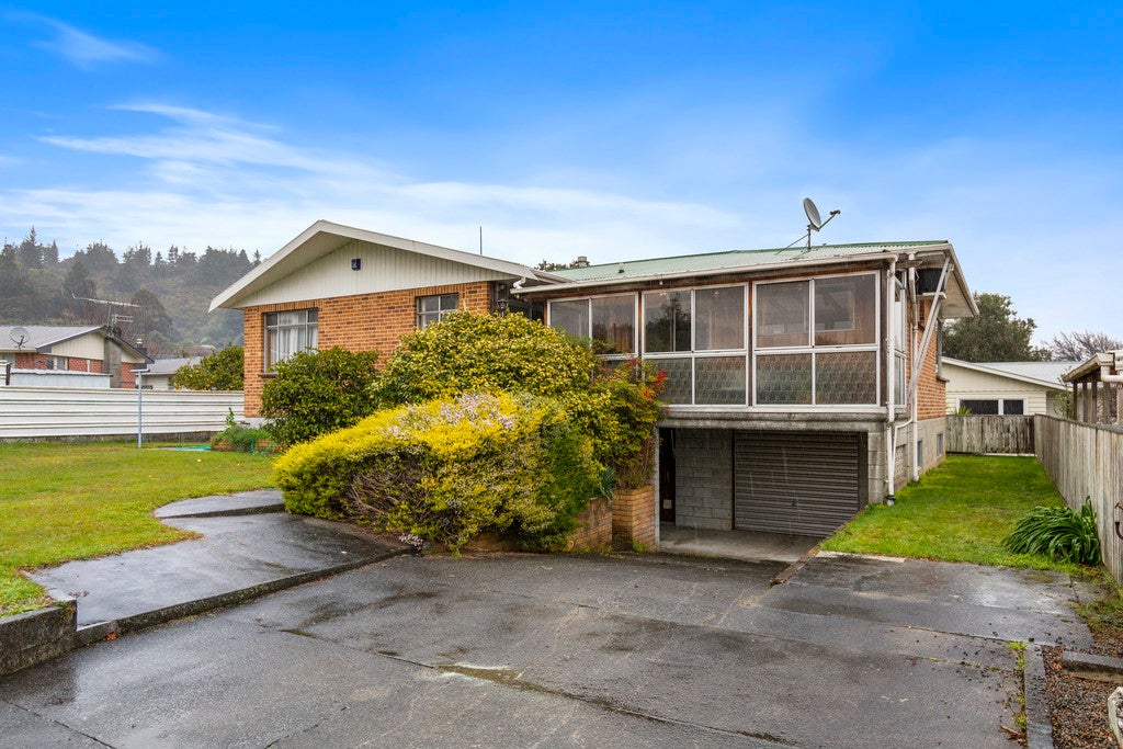 7 Maoribank Grove, Brown Owl, Upper Hutt - Carousel 16