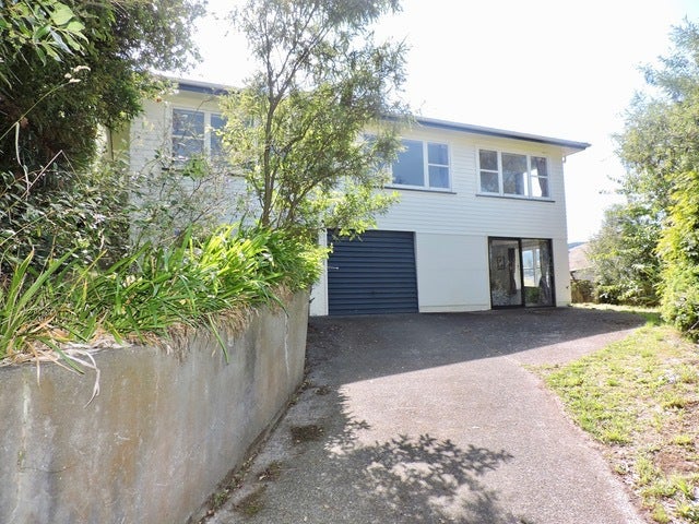89 Redwood Avenue, Tawa, Wellington - Carousel 19