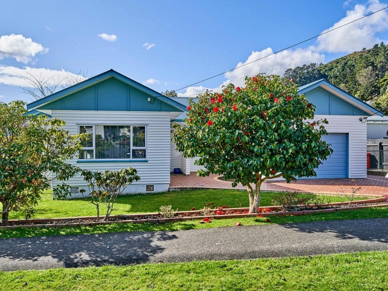 18 Wyndrum Avenue, Waterloo, Lower Hutt - Carousel 1