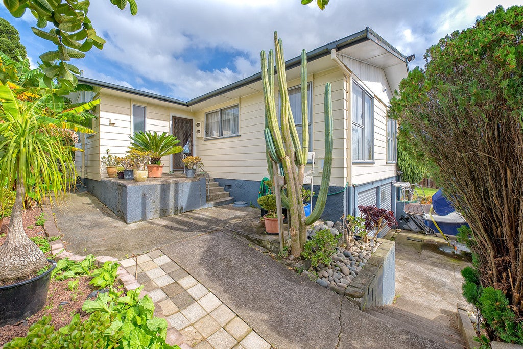 150 Wordsworth Road, Manurewa, Auckland - Carousel 1