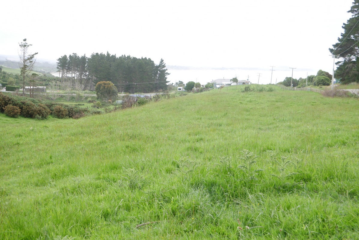 12/14 Coronation Street, Moeraki - Carousel 2