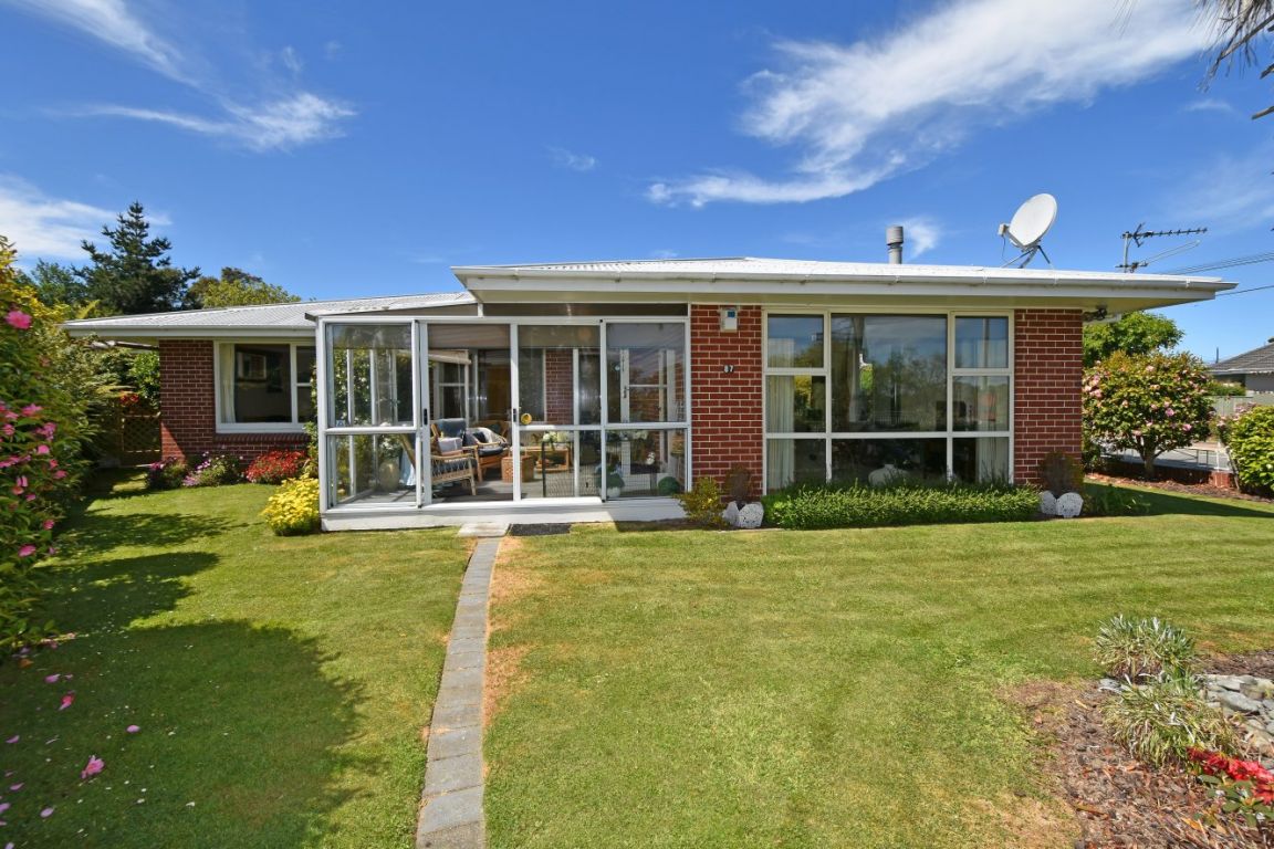 87 Banks Avenue, Dallington, Christchurch - Carousel 1