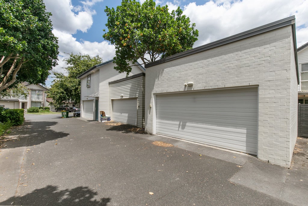 45 Bruce Pulman Drive, Takanini, Auckland - Carousel 17