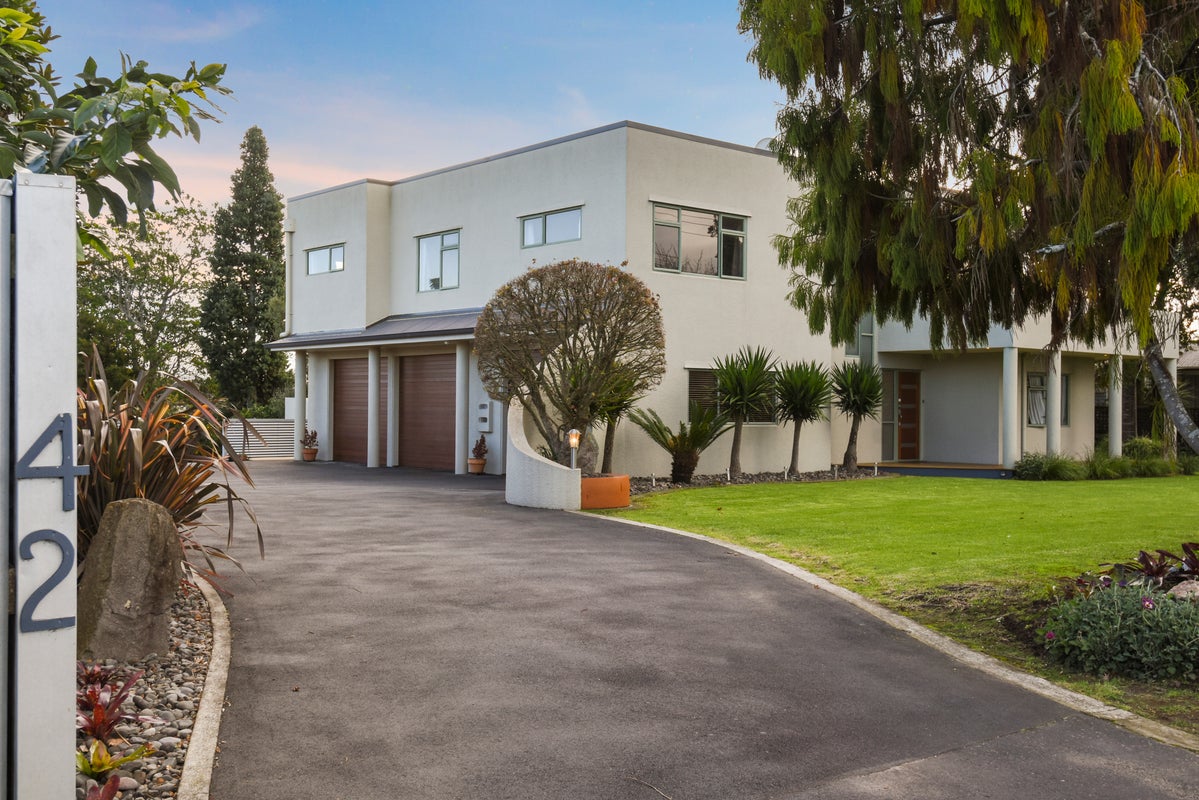 42 Judea Road, Judea, Tauranga - Carousel 1