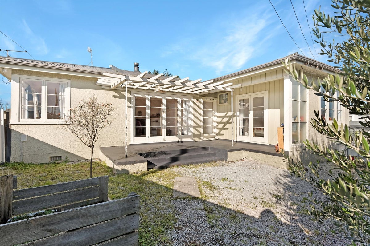 22 Haldane Street, Elgin, Gisborne - Carousel 1