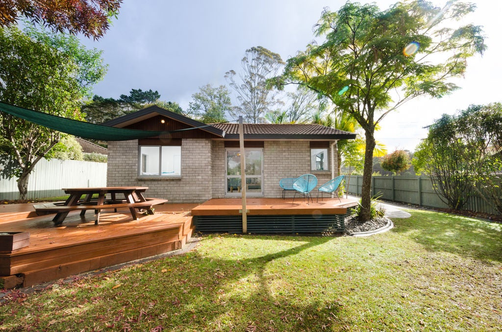 76 Birdwood Road, Swanson, Auckland - Carousel 17